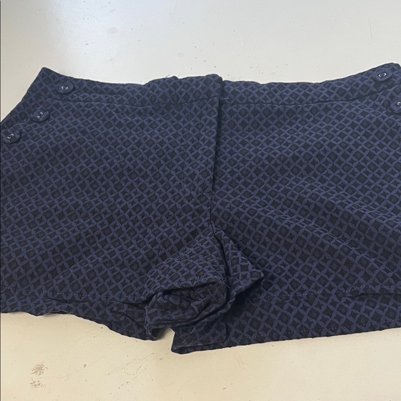 Maurice’s Sz 11/12 Black White Diamond Patterned Formal/Professional Shorts - Picture 1 of 6